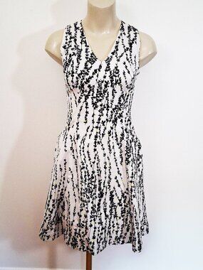 Sinequanone Silk Dress, Black & White Print, Size 36, With Pockets & Back Zip